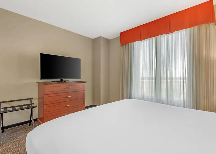 Drury Inn & Suites Fort Myers Airport Fgcu